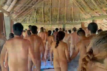 Why so many women trust Carles